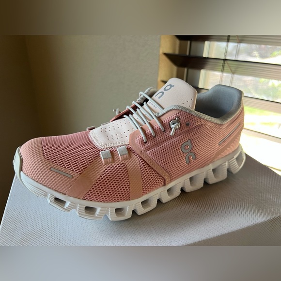On Running Shoes On Running Cloud 5 Tennis Shoes In Roseshellnew In